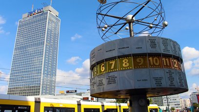 Bild der Weltzeituhr am Alexanderplatz